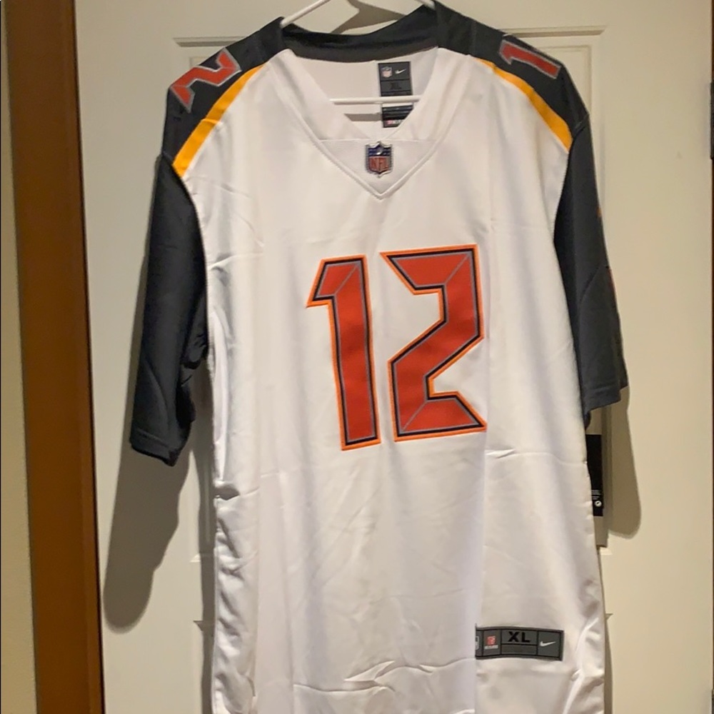 TB12!
